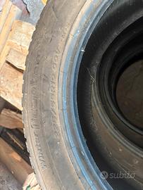 Treno gomme invernali 225/55 R19 99V