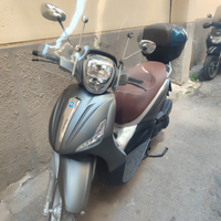 Beverly 300