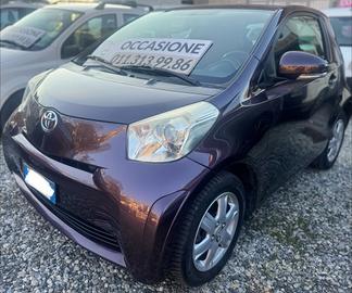 Toyota iQ 1.0 benzina automatica 4 posti