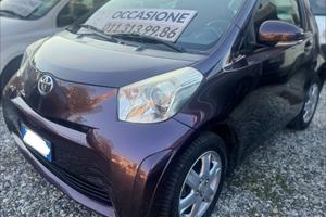 Toyota iQ 1.0 benzina automatica 4 posti
