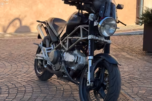 Ducati Monster 600 - 2000