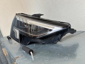 Proiettore fanale led audi a3 8y 8Y0941034