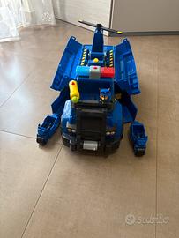 Mega camion della polizia di chase