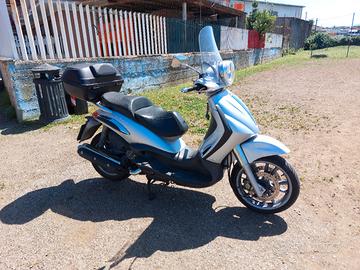 PIAGGIO BEVERLY 500 - Pari al nuovo - Solo 19000km