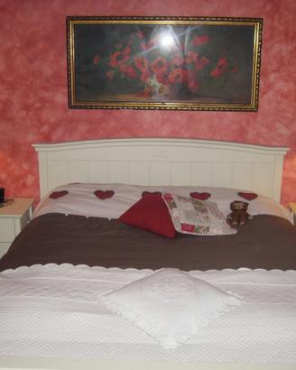 LETTO MATRIMONIALE CALLESELLA, COMODINI E SPECCHIO