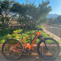 E-Mtb a pedalata assistita Megamo ridon ht 504