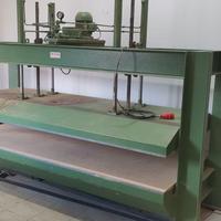 pressa a freddo per falegnameria