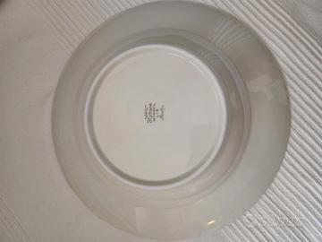 RICHARD GINORI: PIATTI E TAZZE MAI UTILIZZATI