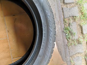 Pneumatici invernali Pirelli Sottozero 3 225 50 17