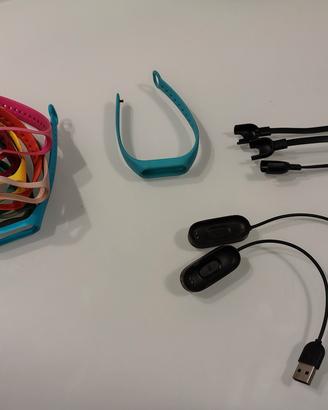 cinturini colorati miband + cavi ricarica