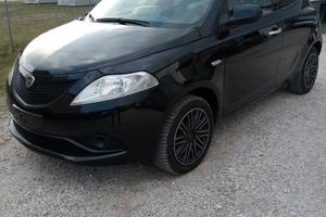 Lancia Ypsilon 1.2 neopatentati 2019