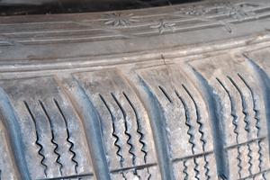 4 gomme invernali tenute  bene 