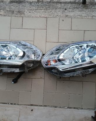 fari per mitsubishi L200