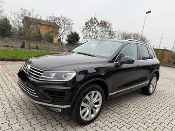 Volkwagen touareg