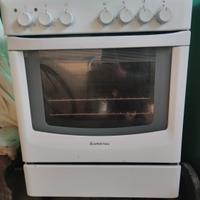 cucina / fornello a gas con forno elettrico 