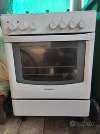 cucina / fornello a gas con forno elettrico 