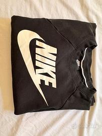 Felpa Nike nera da donna