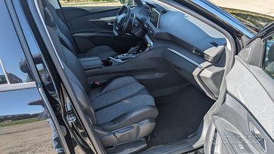 Vendita Peugeot 3008 autocarro N1