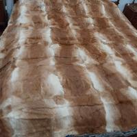 coperta in pelliccia di coniglio