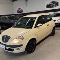 Lancia Ypsilon 1.2 16V Platino