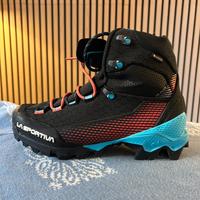 La Sportiva Aequilibrium ST GTX