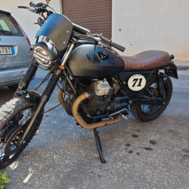 moto Guzzi v35 cafe Racer 