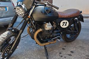 moto Guzzi v35 cafe Racer 