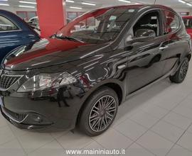 Lancia Ypsilon 1.0 70cv Hybrid 5p Gold + Car ...