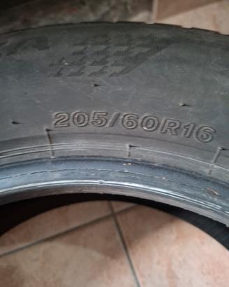 pneumatico Bridgestone 