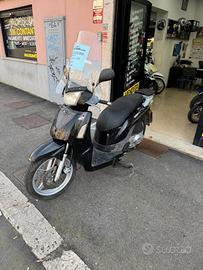 Kymco People 125 - 2006 - PERMUTE