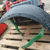 parafanghi anteriori per trattore John Deere