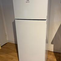 Frigorifero con refrigeratore Electrolux