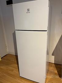 Frigorifero con refrigeratore Electrolux