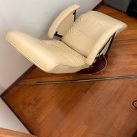 chaise lounge