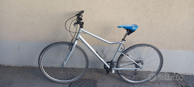 BICI TREKKING DA 28 CON MARCE