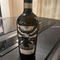 Bottiglia vino nuovo pecorino