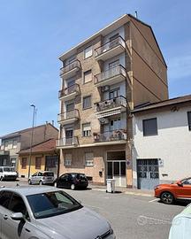 2 LOCALI A GRUGLIASCO
