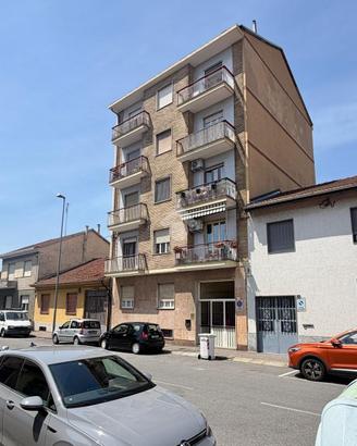 2 LOCALI A GRUGLIASCO