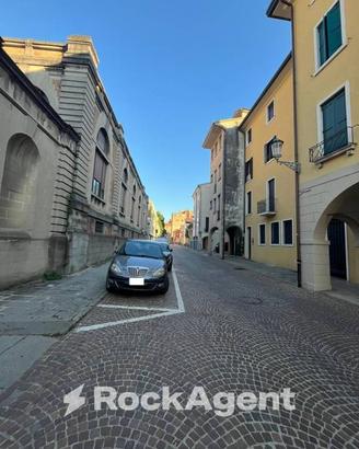 BILOCALE ARREDATO A PADOVA CON GARAGE
