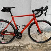 Bici da Gravel marca Santa Cruz Stigmata carbonio
