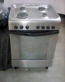 Cucina Stufa Gas Metano - Forno Elettrico a Savona