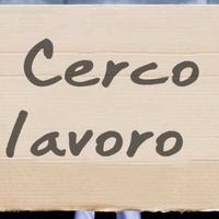 Lavoro come scaffalista o pulizia scale