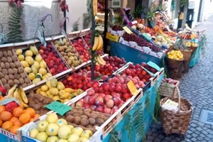 Storico Negozio Frutta e Verdura – Centro Stresa