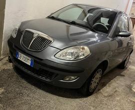 Lancia Y