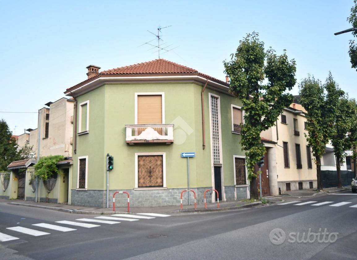 VILLA SINGOLA A SEREGNO - Altro
