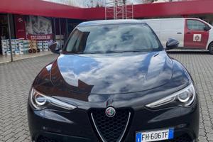 Algo Romeo Stelvio first edition 2.0 280cv