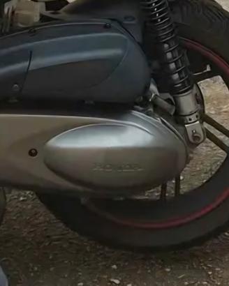 ricambi sh 300 abs 2019