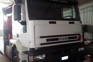 Camion iveco magirus stralis 420 con gru fassi 300