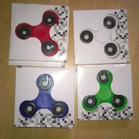 Lotto 30 pezzi fidget spinner nuovi assortiti