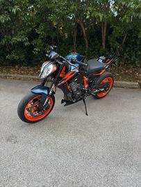 KTM 890 Duke R 2023